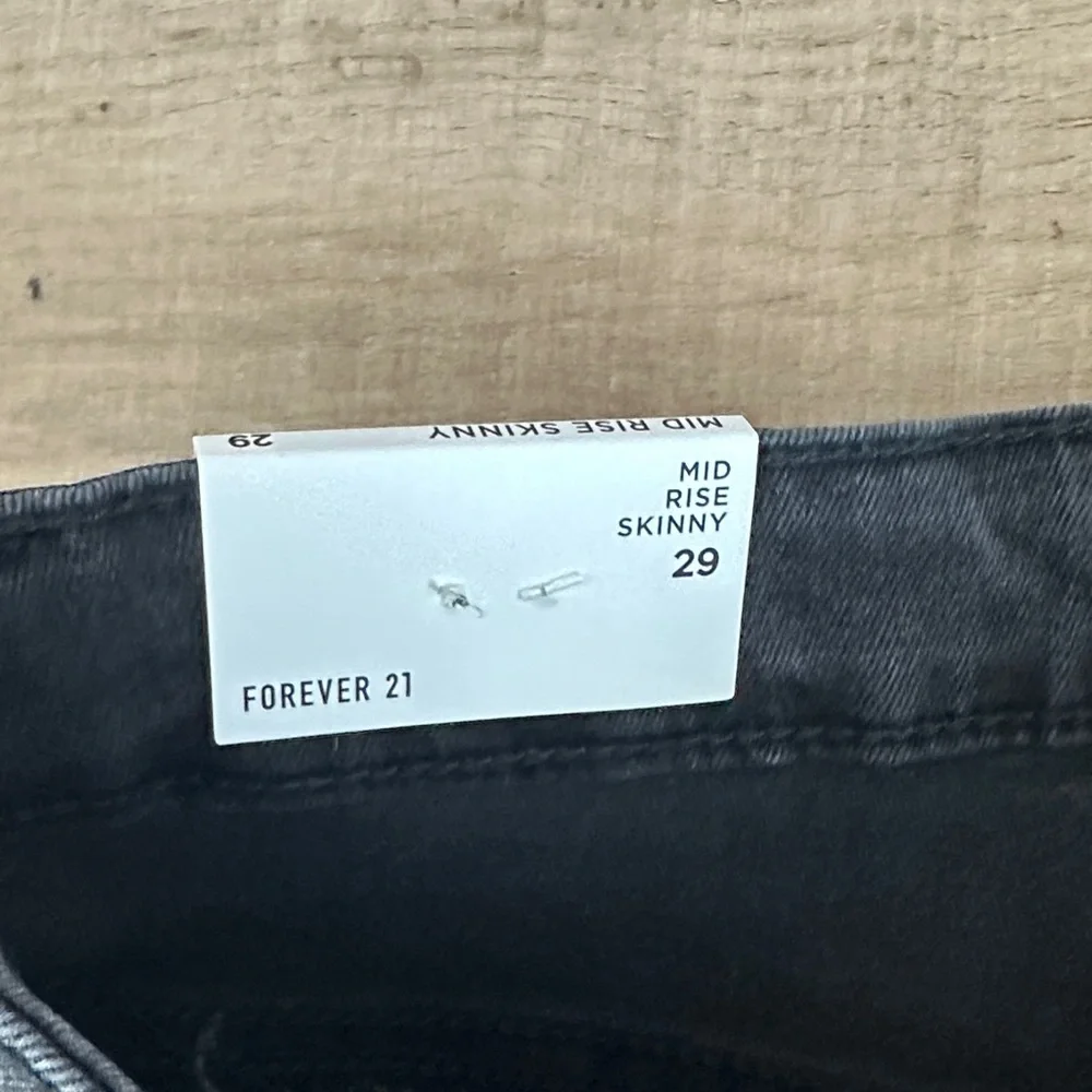 Forever 21 mid rise skinny Black Jeans size 29 BNWT - Picture 9 of 11